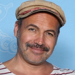 Billy Zane