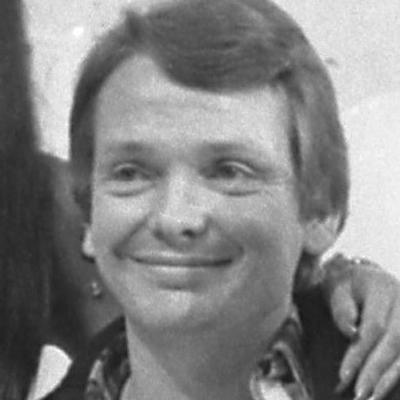 Bob Mackie Autograph Profile