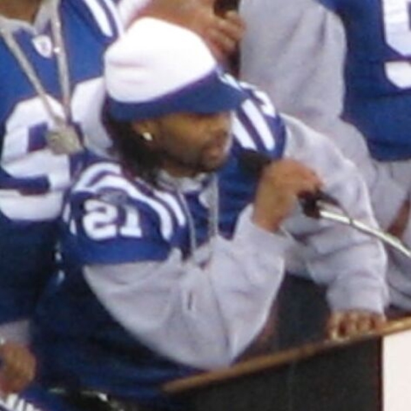 Bob Sanders