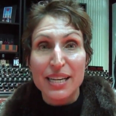 Bonnie Aarons