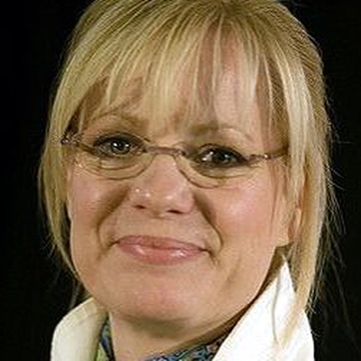 Bonnie Hunt Autograph Profile
