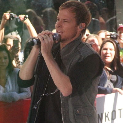 Brian Littrell Autograph Profile