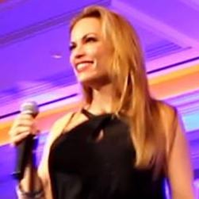 Britani Bateman Autograph Profile