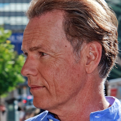 Bruce Greenwood Autograph Profile