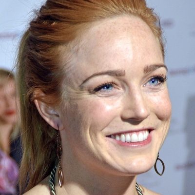 Caity Lotz Autograph Profile