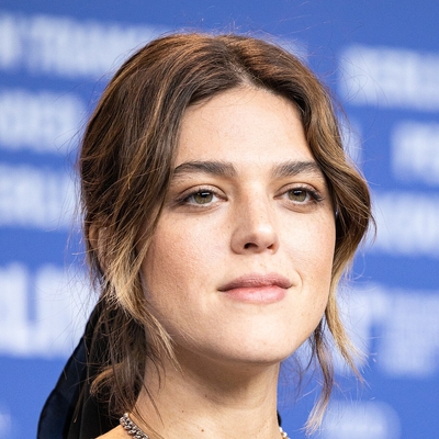Callie Hernandez Autograph Profile