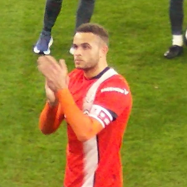 Carlton Morris