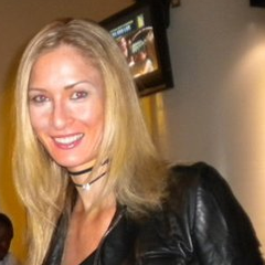 Carolyn Moos