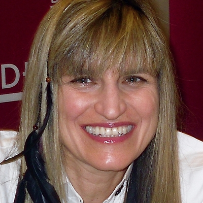 Catherine Hardwicke Autograph Profile
