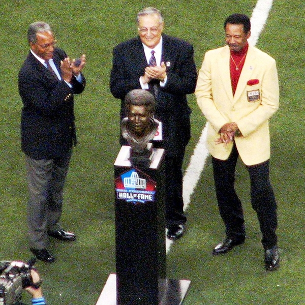 Charlie Sanders