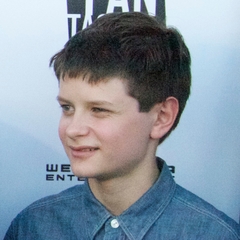 Charlie Tahan