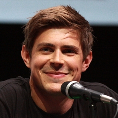 Chris Lowell