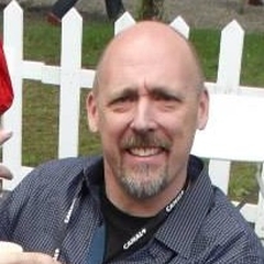 Chris Renaud