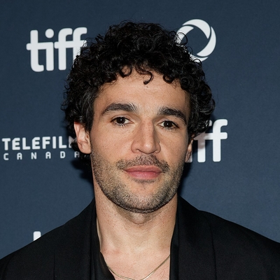 Christopher Abbott Autograph Profile