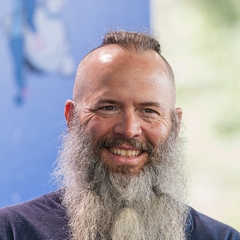 Christopher Daniel Barnes