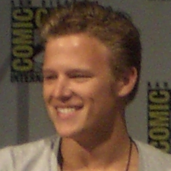 Christopher Egan