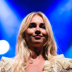 Claire Rosinkranz