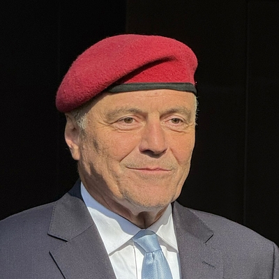 Curtis Sliwa Autograph Profile