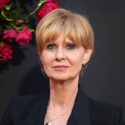Cynthia Nixon Autograph Profile