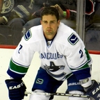 Dan Hamhuis