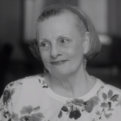 Dana Ivey Autograph Profile