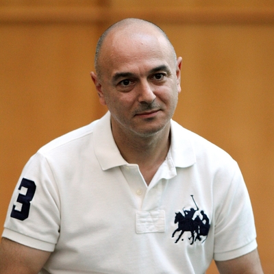 Daniel Levy Autograph Profile