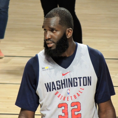 Daniel Ochefu Autograph Profile