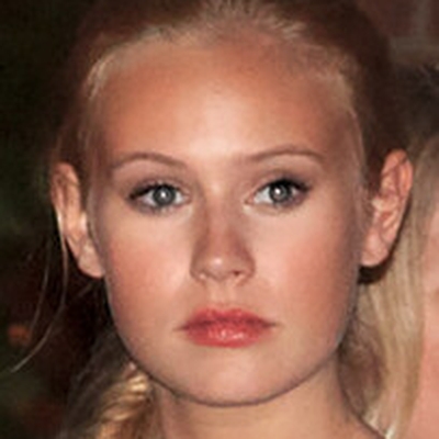 Danika Yarosh Autograph Profile