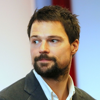 Danila Kozlovsky Autograph Profile