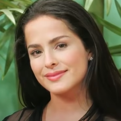 Danna García Autograph Profile