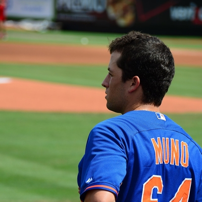 Danny Muno Autograph Profile