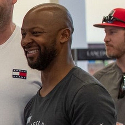 Dante Hall Autograph Profile