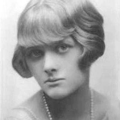 Daphne Du Maurier Autograph Profile