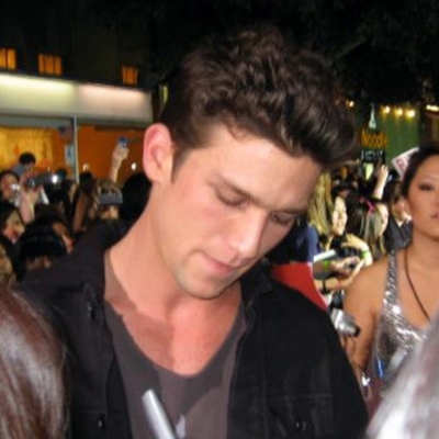 Daren Kagasoff Autograph Profile