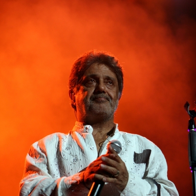 Dariush Eghbali Autograph Profile