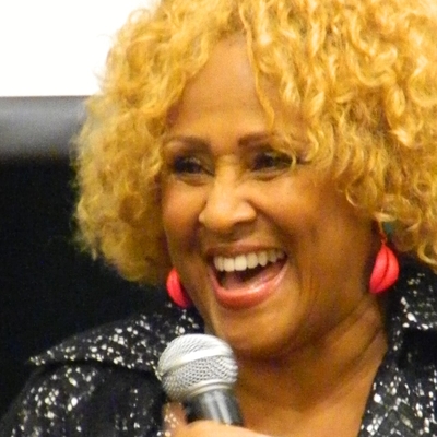 Darlene Love Autograph Profile