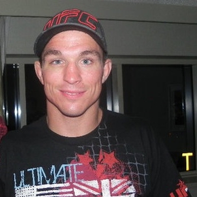 Darren Elkins Autograph Profile