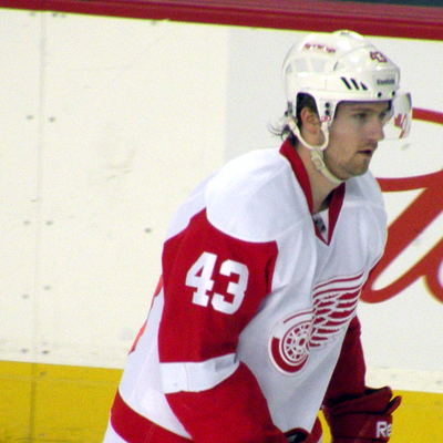 Darren Helm Autograph Profile