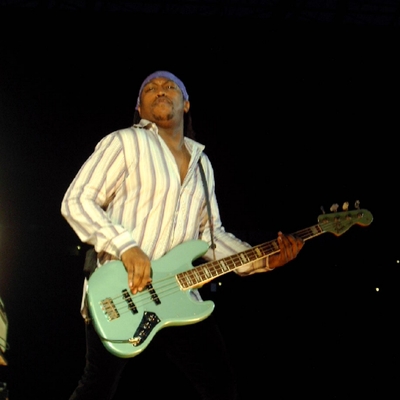 Darryl Jones Autograph Profile