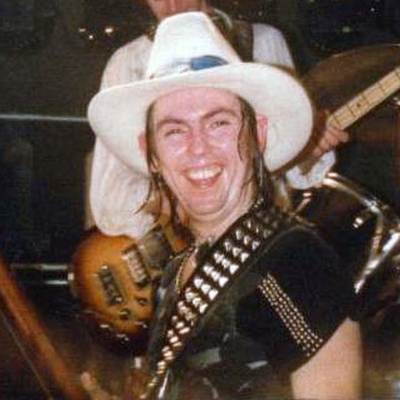 Dave Hill Autograph Profile