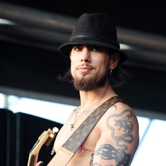 Dave Navarro