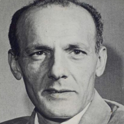 David Bond Autograph Profile