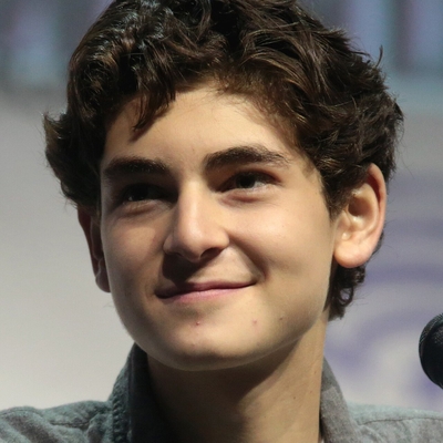 David Mazouz Autograph Profile