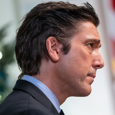 David Muir Autograph Profile