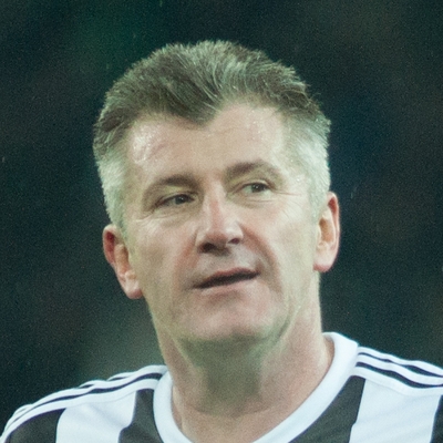 Davor Šuker Autograph Profile