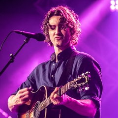 Dean Lewis