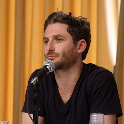 Dean O'Gorman Autograph Profile