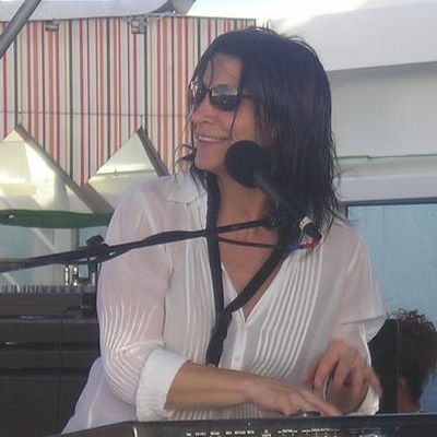 Deanna Bogart Autograph Profile