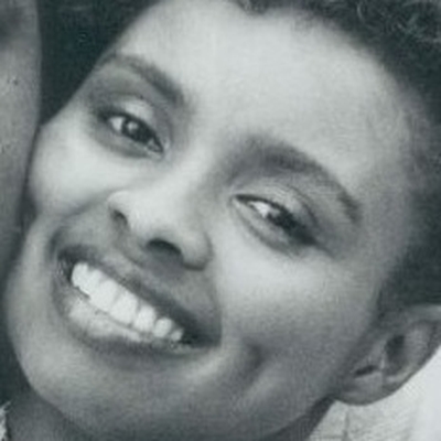 Debbi Morgan Autograph Profile
