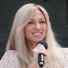 Debbie Gibson
